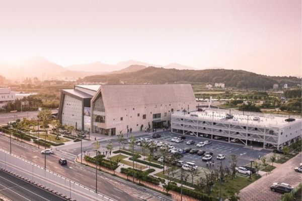 라도무스 연회 이미지4